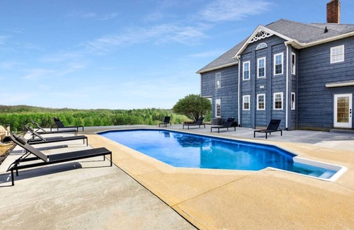 Logan Casa | Resort backyard | Pool | Game Room | Basketball