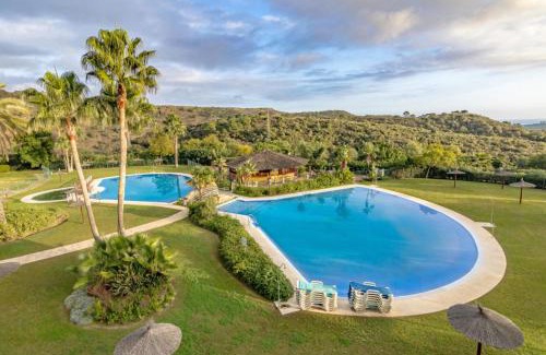 Nueva Milla de Oro Apartamento | Resort Botánica Spa, Piscina, Gym y cerca Marbella