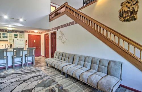 North Woodstock Apartamento | Resort Condo with Lake and Pool about 5 Mi to Flume Gorge!