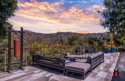 Malibu Casa | Resort Feel I Breathtaking Mountain Scenery I Pool