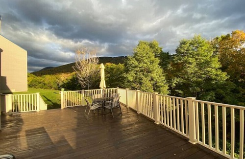 Lincoln Condominio | Resort Hotel at Loon Mountain w/pool, hot tub, Ski Hike