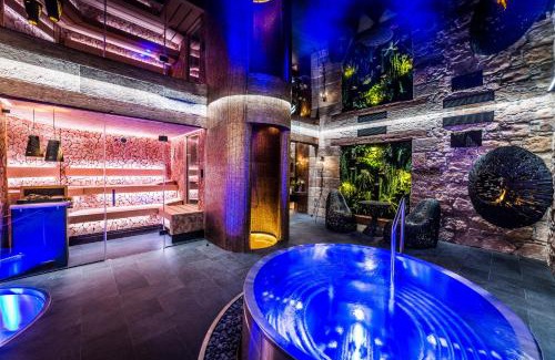 Frydstejn Complejo | RESORT KOVÁRNA - Frýdštejn - stylové ubytování, luxusní wellness, zážitková restaurace
