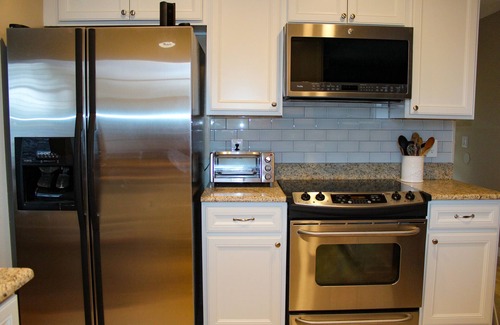 Orlando Casa | Resort Like Waterfront 4/2 Pool Home Retreat en el este de Orlando, Florida
