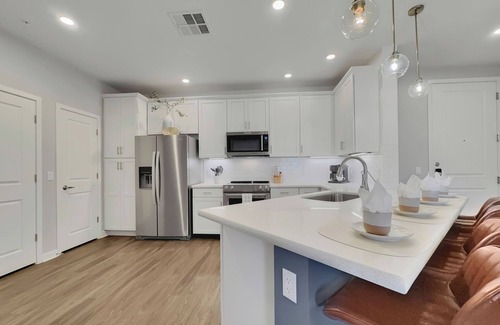 Ocotillo Condominio | Resort Living in Ocotillo. 2 King Suites. Pool, Gym, Pickleball
