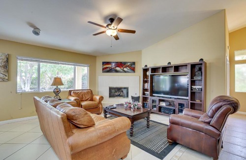 Indio Casa | Resort Perks, Patio and Gas Grill Indio Retreat!