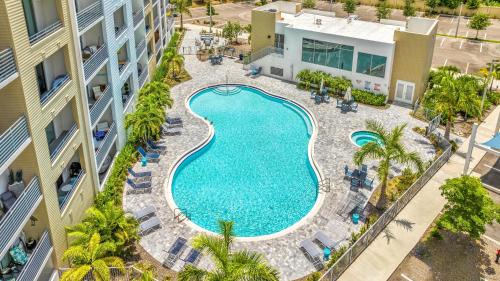 Central Sarasota Casa | Resort Pool & Spa, Fitness Center, Pet Friendly, Waterfront Condo in Downtown!