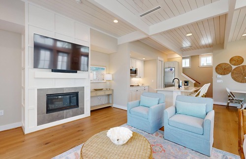 Port Aransas Cabina | Resort Pools, Golf Cart Boardwalk to the Beach, Pet Friendly