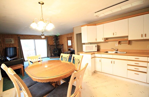 Manitoba Cabina | Resort Retreat at "All Decked Out"