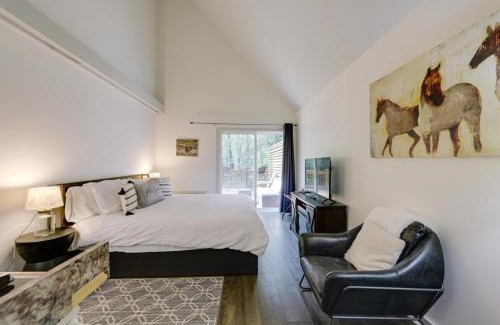 Sapphire Apartamento | Resort Studio half Mi to Ski Sapphire Valley!