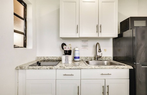 Layton Apartamento | Resort Studio w/ Pool & Beach Access on Long Key!