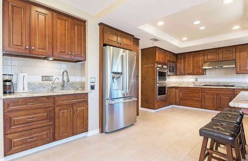 Poway Villa | Majestic 5BR Villa with Guesthouse, Pool & Spa
