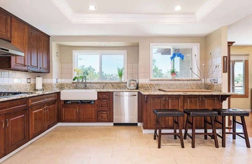 Poway Villa | Majestic 5BR Villa with Guesthouse, Pool & Spa