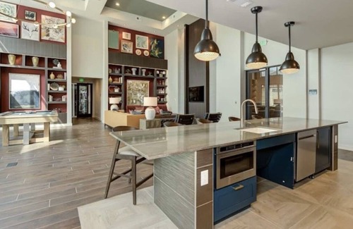 Timberwood Park Apartamento | Resort Style Apartment near Six Flags/ Sea World
