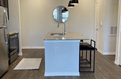Timberwood Park Apartamento | Resort Style Apartment near Six Flags/ Sea World