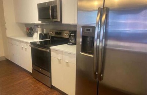 The Galleria Apartamento | Resort Style apartments near Galleria