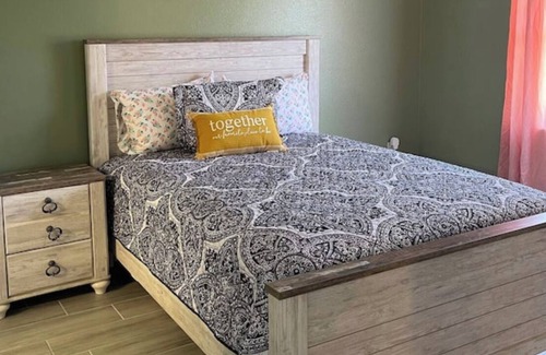 Fedhaven Condominio | Resort Style Community, Theme Parks, Pool, Tennis