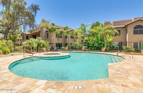 Central Scottsdale Condominio | Resort Style Desert Living