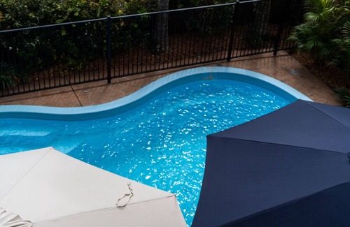 Daleys Point Casa | Resort Style Getaway | Close to Beaches and Cafes