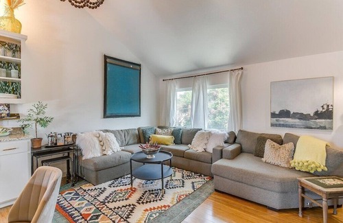 Ryan Place Casa | Resort-Style Guesthouse near Stockyards/ TCU, Pool, Hot Tub, Private Entry