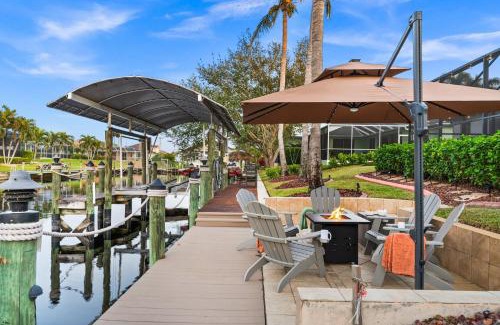 Pelican Villa | Resort Style House with Canal, Heated Pool, Games