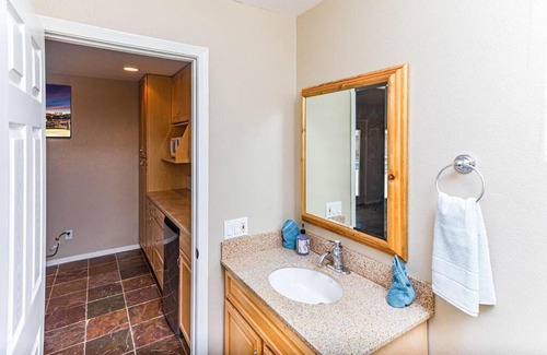 Lake Havasu City Casa | Resort Style Living w/Pool, Spa, Games