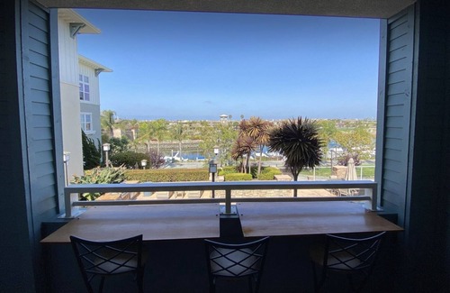 Oxnard Condominio | Resort Style Living in Channel Islands Marina
