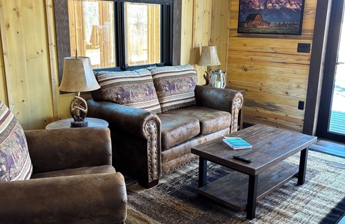 Salida Chalet De Esquí | Resort style living in the Heart of the Rockies!