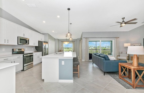 Venice Condominio | Resort-style living with golf in Wellen Park/Venice area, 2 bed+den/2 bath