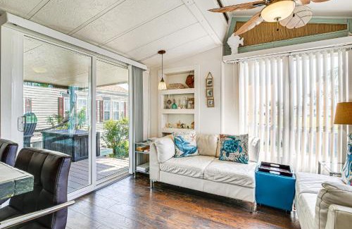 Port Isabel Casa | Resort-Style Perks and Deck at Port Isabel Home!