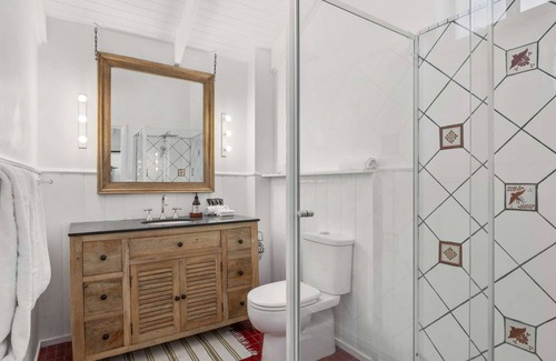 Korora Casa | Resort Style Pool, Walk to Beach, Pool House, Pet-Friendly