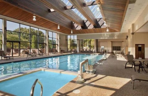 Danvers Casa | Resort Style Stay