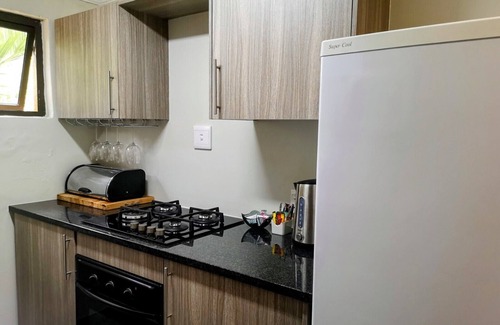 Elarduspark Casa | Rest a While Guest House