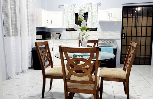 El Dorado Apartamento | Rest Easy El Dorado Cozy, 2 br. Charming Apartment