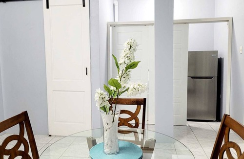El Dorado Apartamento | Rest Easy El Dorado Cozy, 2 br. Charming Apartment