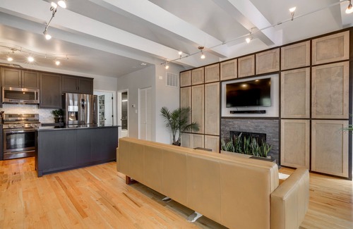 East Village Casa | Rest Easy in the East Village - Quiet Street Only Steps to Top Restaurants, Bars, and Public Transportation by AllSet Turnover