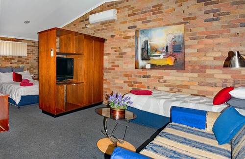 Glen Innes Hotel | Rest Point Motor Inn