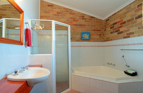 Glen Innes Hotel | Rest Point Motor Inn