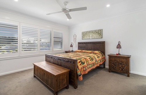 Lake Cathie Casa | Rest, Relax and Recharge at Rainbow Escape!