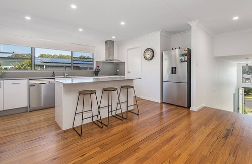 Lake Cathie Casa | Rest, Relax and Recharge at Rainbow Escape!
