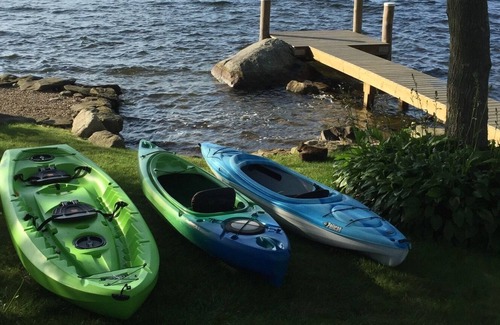 South Kingstown Casa | Pacífica Lakefront Cottage - Perfecto para su familia!
