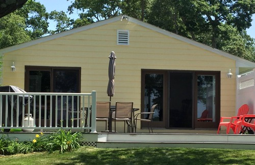 South Kingstown Casa | Pacífica Lakefront Cottage - Perfecto para su familia!