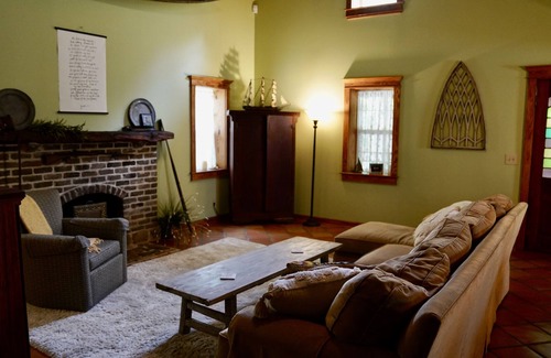 Beaufort Cabina | Rest. Relax. Renew at "The Cove at Coosaw". adorable cabin on 7.7 acres