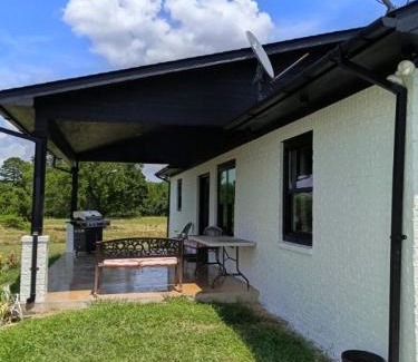 Daisy Casa | Rest & Replenish 10mins to Lake Sardis with Mountain Views