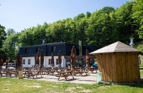Bludov Casa | Restaurace a Penzion Bludoveček