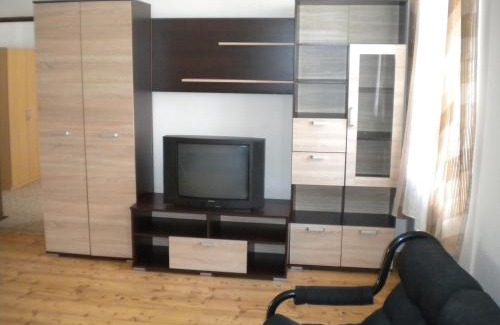 Bozanov Apartamento | Restaurace Na Křižovatce