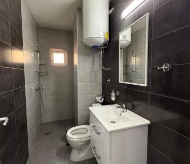 Pestani Casa | Restaurant & Apartments Lipa