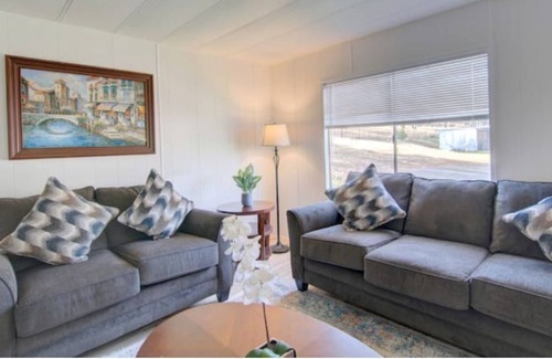 Marysville Casa | Restful & Cozy 2-Bedroom Home with Nature Setting