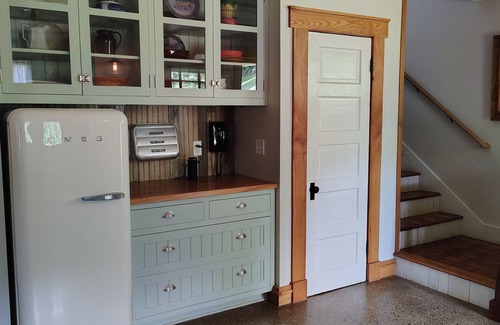 Marshall Casa | Restful Dawn Rustic meets Luxury. Hot Tub, Outdoor Shower, Mini Gym & Fire Pit