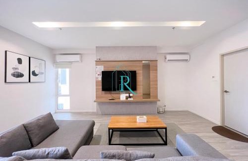 Tanjung Aru Apartamento | Restful Respite Tanjung Aru Inifnity Pool 2BR