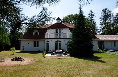 Bobrowo Casa | RestHouse - wakacyjny dom nad jeziorem